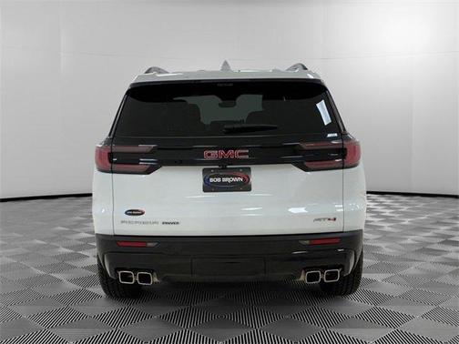2024 GMC Acadia AT4