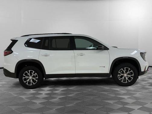 2024 GMC Acadia AT4