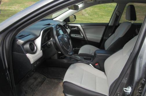 Magnetic Gray Metallic 2017 Toyota RAV4 XLE