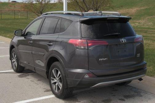 Magnetic Gray Metallic 2017 Toyota RAV4 XLE