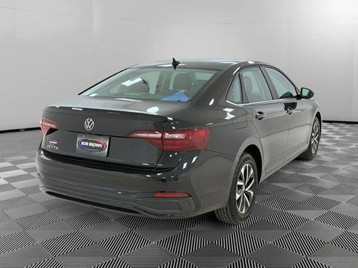 Deep Black Pearl Effect 2024 Volkswagen Jetta 1.5T S