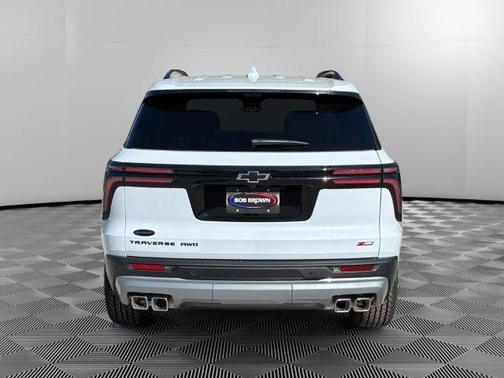White 2027 Chevrolet Traverse Z71