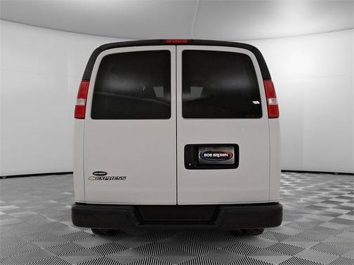 2022 Chevrolet Express 3500 LS