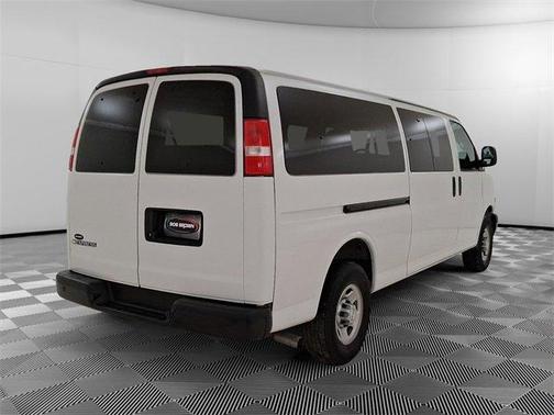 2022 Chevrolet Express 3500 LS
