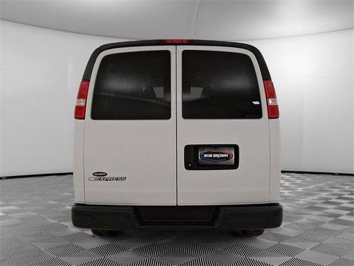 2022 Chevrolet Express 3500 LS