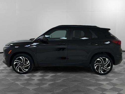 Black 2024 Chevrolet Trailblazer RS