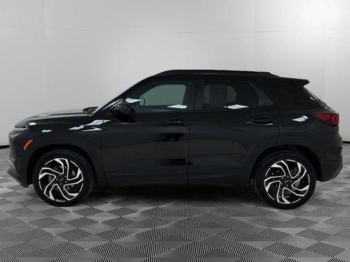 Black 2024 Chevrolet Trailblazer RS