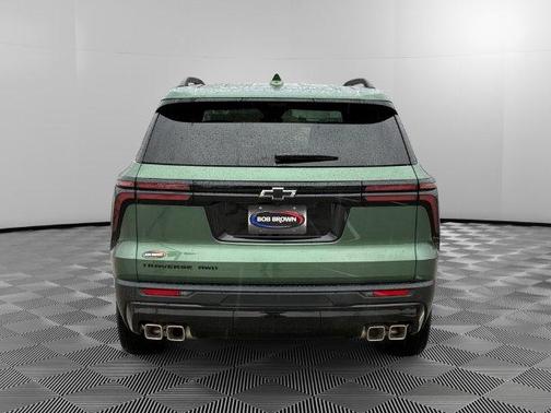 Green 2027 Chevrolet Traverse LT