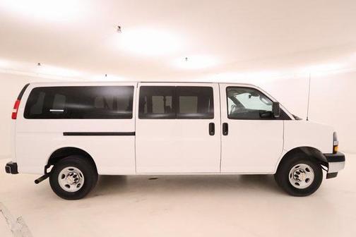 2024 Chevrolet Express 3500 LT