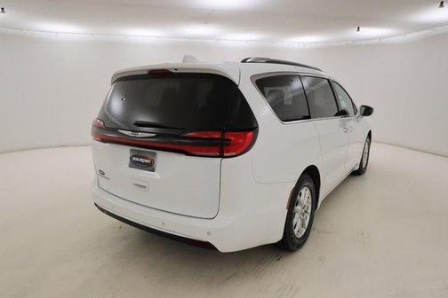 2021 Chrysler Pacifica Touring-L