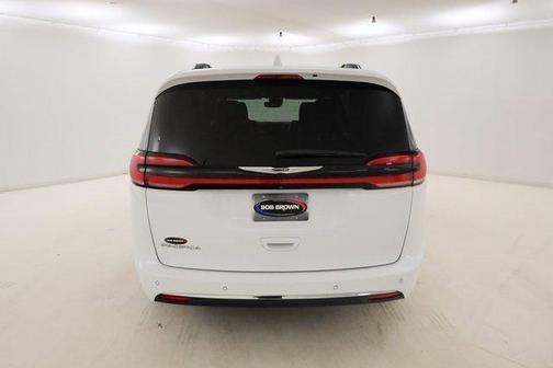 2021 Chrysler Pacifica Touring-L