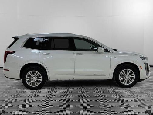 2023 Cadillac XT6 Luxury AWD