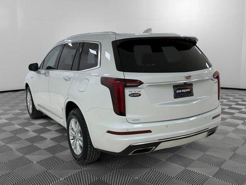 2023 Cadillac XT6 Luxury AWD