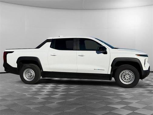 2025 Chevrolet Silverado EV WT