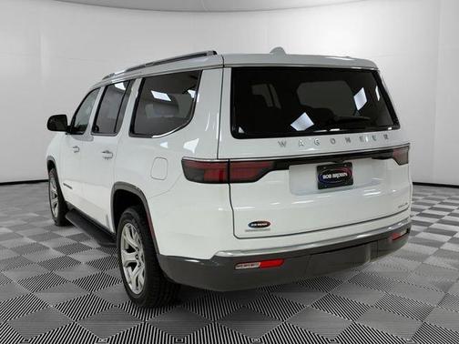White 2022 Jeep Wagoneer Series II
