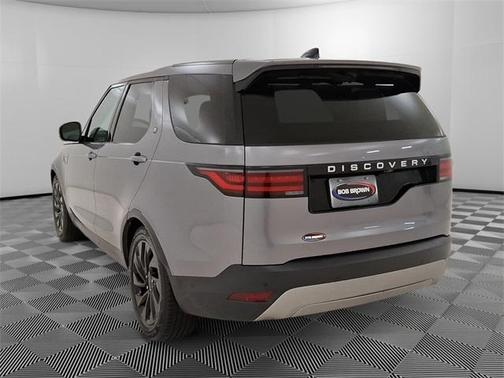 2024 Land Rover Discovery P300 S