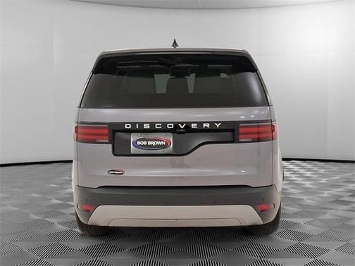 2024 Land Rover Discovery P300 S