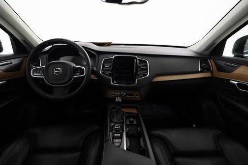 2020 Volvo XC90 T6 Inscription 7 Passenger