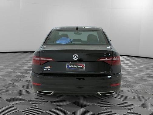 Deep Black Pearl Effect 2021 Volkswagen Jetta 1.4T R-Line
