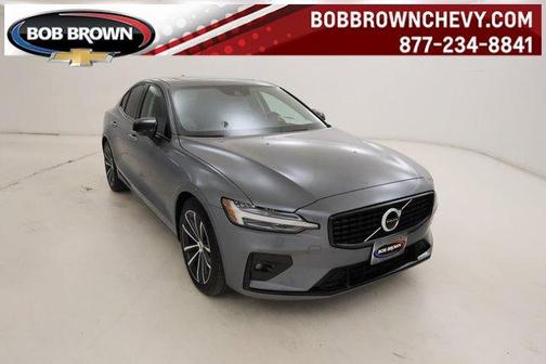 2021 Volvo S60 T5 Momentum