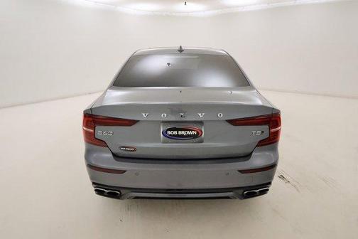 2021 Volvo S60 T5 Momentum