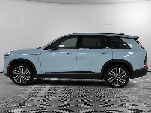 Metallic 2026 Cadillac VISTIQ Sport