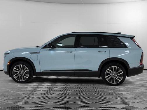 Metallic 2026 Cadillac VISTIQ Sport