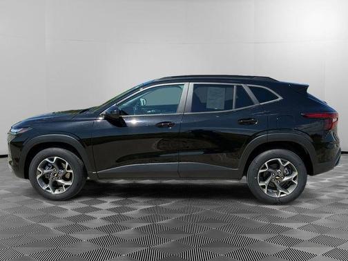 Black 2025 Chevrolet Trax LT