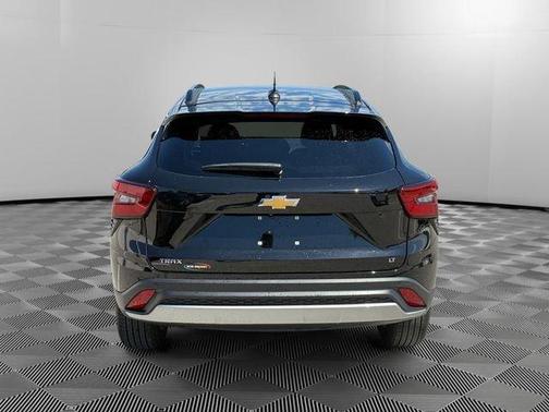 Black 2025 Chevrolet Trax LT