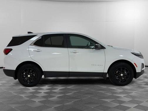 White 2023 Chevrolet Equinox 1LT