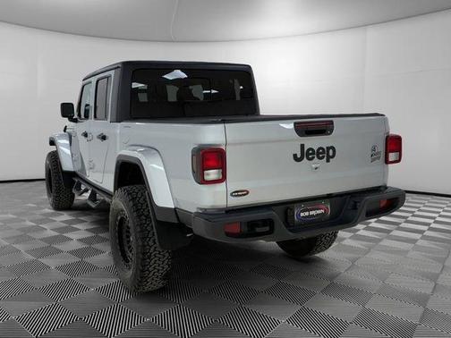 2023 Jeep Gladiator Sport