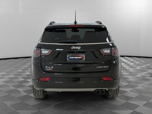 Black 2022 Jeep Compass Limited