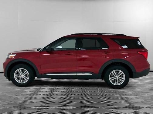 Red 2022 Ford Explorer XLT