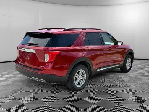 Red 2022 Ford Explorer XLT