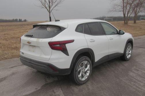 2025 Chevrolet Trax LS