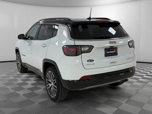 White 2022 Jeep Compass Limited