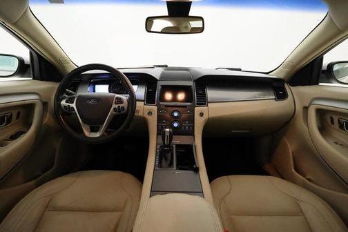 2016 Ford Taurus SEL