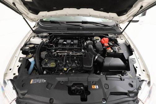 2016 Ford Taurus SEL