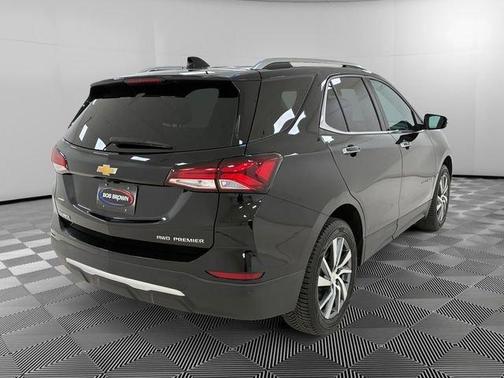 Black 2024 Chevrolet Equinox Premier