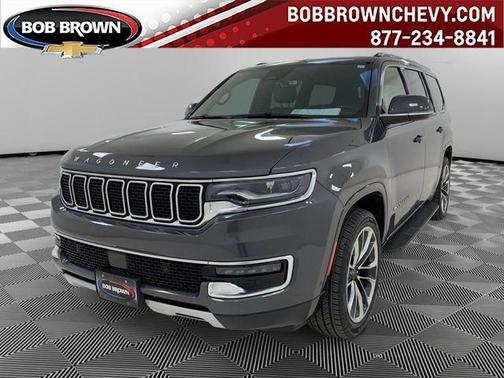 Gray 2022 Jeep Wagoneer Series II