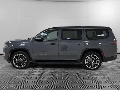 Gray 2022 Jeep Wagoneer Series II