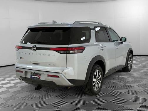 Silver 2023 Nissan Pathfinder SL