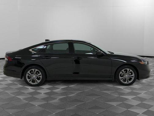 Crystal Black Pearl 2024 Honda Accord EX