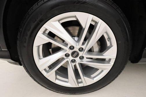 2023 Audi Q7 55 Premium Plus