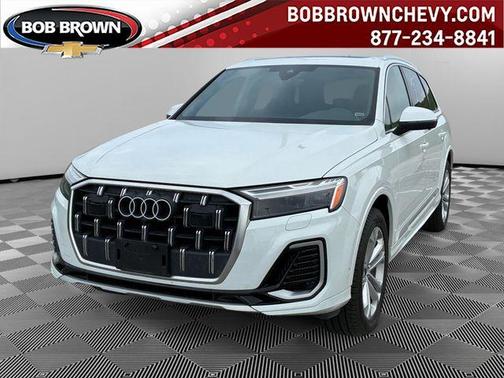 Carrara White 2025 Audi Q7 55 Premium Plus