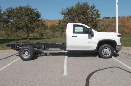 2026 Chevrolet Silverado 3500 WT