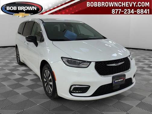 2024 Chrysler Pacifica Hybrid Select