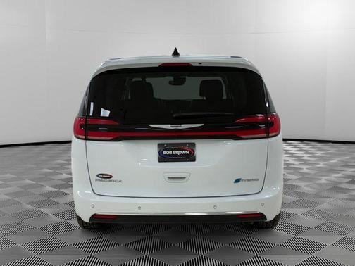 Bright White Clearcoat 2024 Chrysler Pacifica Hybrid Select