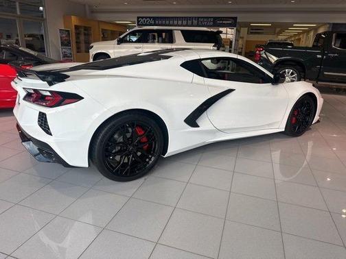 2026 Chevrolet Corvette Stingray w/2LT