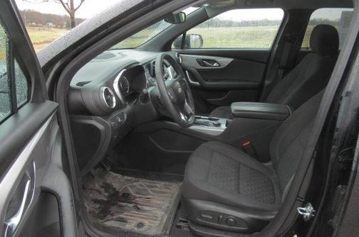 Black 2022 Chevrolet Blazer 2LT